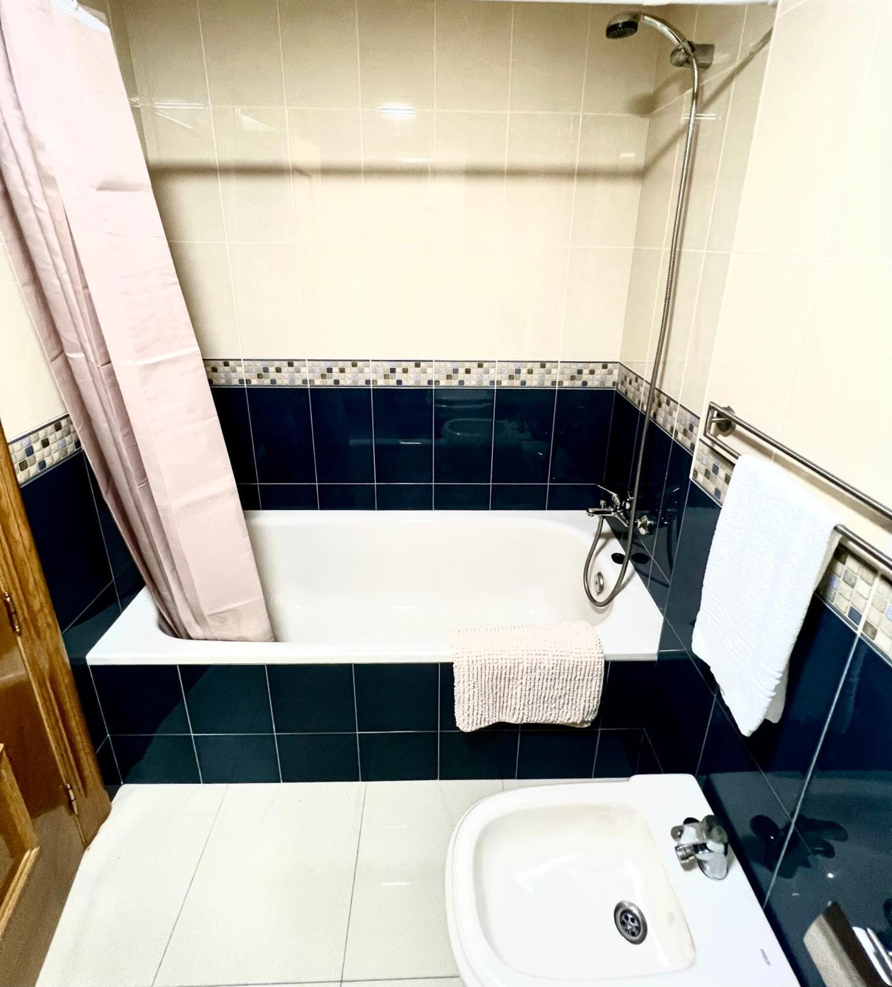 Apartamento Centrico Junto Paseo, Playas Y Zonas De Interes!! อากีลัส ภายนอก รูปภาพ